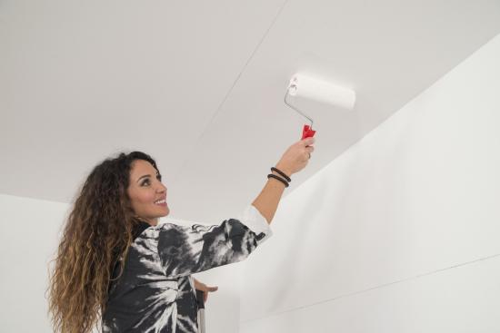 diy-quelyd-pose-papier-peint-mur-et-plafond-emmanuelle-rivassoux-3 diy-quelyd-pose-papier-peint-mur-et-plafond-emmanuelle-rivassoux-3